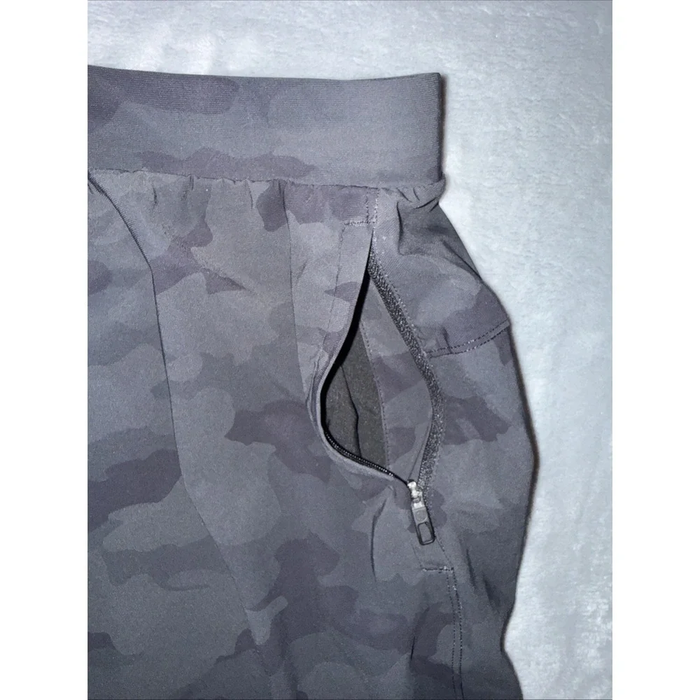 Lululemon Surge Joggers L Heritage Camo Black Athleisure Running Gorpcore Sporty